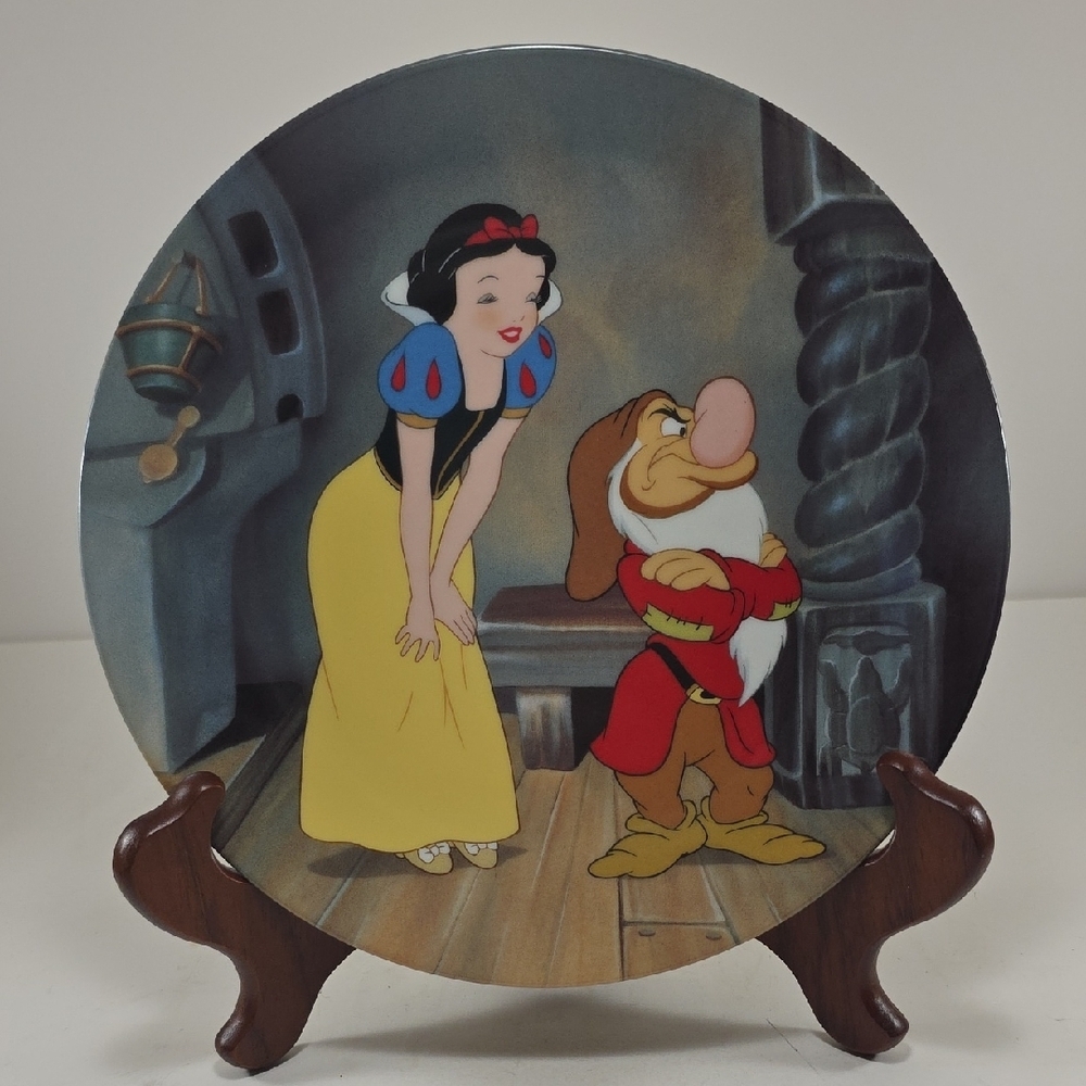Disney Snow White and Grumpy Illustration - Yellow and Red